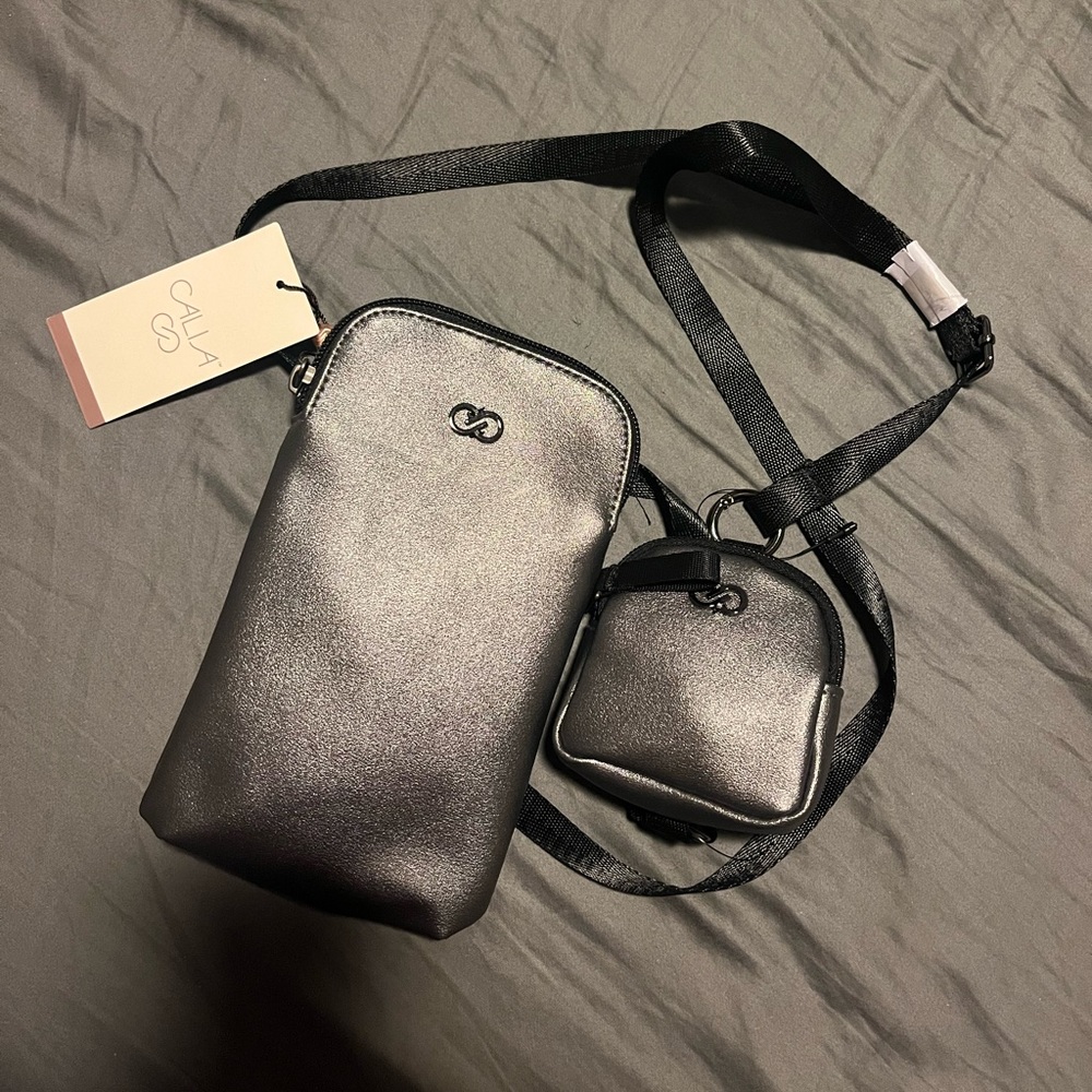 Cali’s Essentials Only Crossbody w/ card slots & small media/AirPods pocket